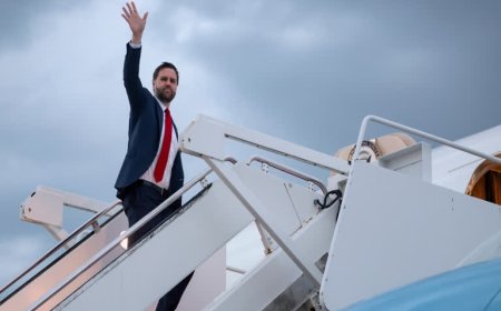 عاجل.. الوفد الأمريكي يغادر (واشنطن) إلى (إسلام آباد) للتفاوض مع الجانب الإيراني