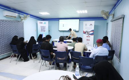 المكلا: أريج تنظم جلسة تدريبية بجامعة حضرموت لتعزيز مهارات تدقيق المعلومات لطلاب الإعلام