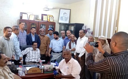 أرسلان السقاف يؤكد دعم النقابات العامة لمرافق الدولة بعدن لمساندة المحافظ في مسار الاستقرار والتنمية