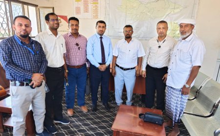 فريق هيئة الأدوية ينفذ لقاءات ميدانية في سقطرى لمناقشة التحديات الدوائية وتعزيز التوعية بالسلامة الدوائية