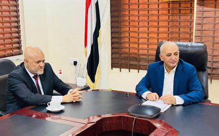 الوزير الشرجبي يناقش مع محافظ تعز نبيل شمسان قضايا المياه والبيئة