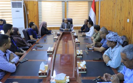 وكيل محافظة حضرموت يطّلع على أنشطة مشروع تعزيز الوعي الصحي بوادي حضرموت