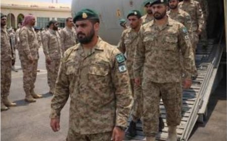 وصول قوة عسكرية باكستانية إلى السعوديه، والكشف عن  نوعيتها  والهدف منها..