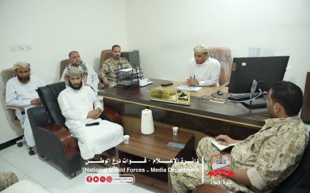 رئيس أركان قوات درع الوطن يتفقد المالية وشؤون الأفراد ويؤكد:لا تهاون في الانضباط وتطوير الأداء المؤسسي