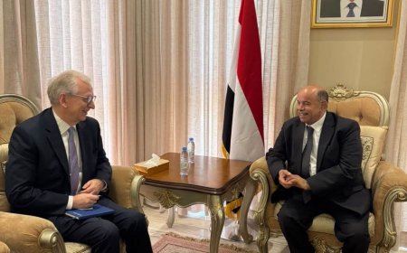 الخنبشي يلتقي السفير الألماني لدى اليمن ويبحثان العلاقات الثنائية ومستجدات الأوضاع العامة