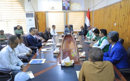 وكيل حضرموت يناقش تدخلات البرنامج السعودي في مديريات الوادي والصحراء