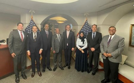 وفد حكومي يبحث مع مساعد وزير الخارجية الأمريكي سبل تطوير الشراكة