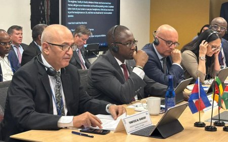 وقفة احتجاجية منددة بمقتل الشاب عبدالرحمن العليمي داخل سجن الصولبان في عدن