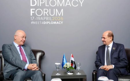 رئيس الوزراء وزير الخارجية يلتقي المفوض السامي للأمم المتحدة لشؤون اللاجئين