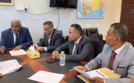 وزير الإدارة المحلية يلتقي رئاسة مصلحة الأحوال المدنية والسجل المدني لمناقشة المبالغ المالية وآلية معالجتها