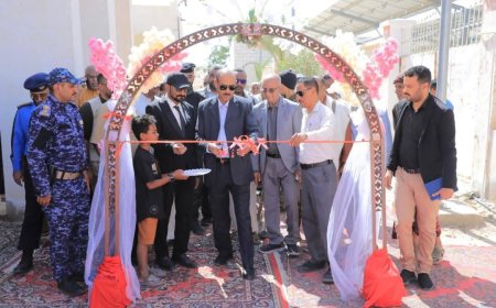 الوكيل باربّاع يفتتح مشروع الطاقة الشمسية بمستشفى شبام ويدشن مشروع ترميم العمارة الطينية الفريدة بمدينة شبام