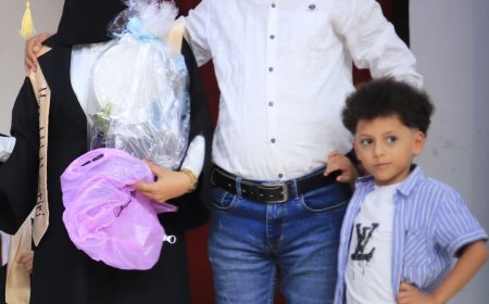 تعز..صحفي يتعرض للاعتداء من قبل مسؤول فيها