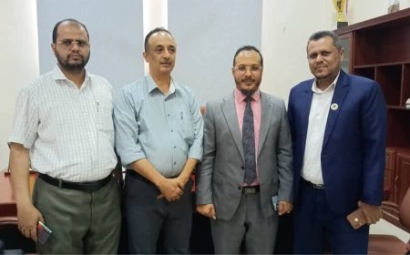 مدير عام صحة عدن يلتقي مؤسسة البصر الخيرية العالمية ويشيد بجهودها الإنسانية