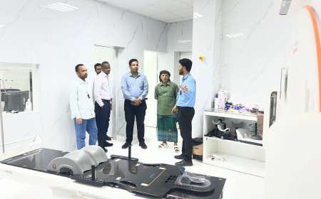 مدير صحة حضرموت يطلع على نشاط مركز المكلا الخيري للعلاج الاشعاعي