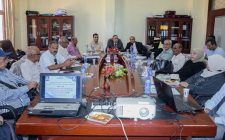 في إطار التحضير للاعتماد الأكاديمي.. كلية الهندسة عدن تنظم ورشة علمية حول “توصيف المقررات الدراسية” 