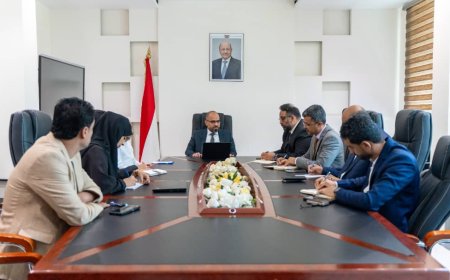 وزير الاتصالات يناقش مع الفريق الاقتصادي خطط تطوير القطاع وتعزيز التحول الرقمي في إطار التعافي الاقتصادي