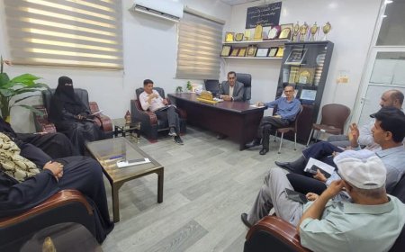 مجلس كلية اللغات والترجمة بجامعة عدن يعقد اجتماعه الدوري الرابع لعام 2026م