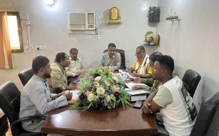 العمودي  يلتقي شركة رحاب حضرموت ويبحث معالجة أوضاع العمالة في ميناء الضبة