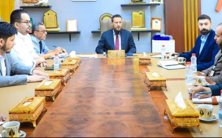 المحافظ عبدالرحمن شيخ يبحث مع نائب مدير منظمة “كير العالمية” آليات تعزيز تدخلاتها في العاصمة عدن