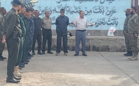 شرطة عدن تواصل برنامج التوعية الأسبوعي لتعزيز الوعي الأمني ورفع الروح المعنوية للمنتسبين.