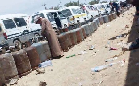 مفارقة مأرب: المحافظة التي تملك أكبر حقول الغاز تختنق بأزمة خانقة.. فماذا يحدث للشرعية؟