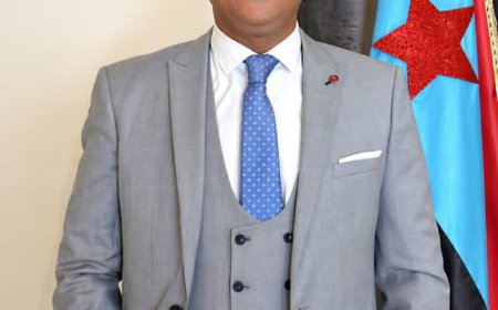 في اللقاء الموسع بعدن.. فادي باعوم: الأمن والاستقرار خط أحمر ووحدة الصف أساس المرحلة القادمة