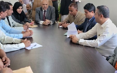 محافظ تعز يوجه بتعزيز أداء صندوق النظافة وتفعيل عملية تحصيل الموارد  