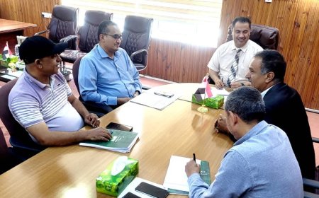 لقاء بسيئون لمناقشة أوضاع فرع الهيئة العامة لحماية البيئة في وادي حضرموت والصحراء .