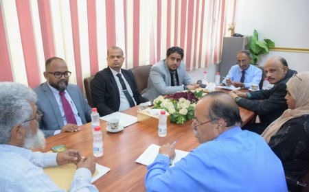 جامعة عدن تبحث تعزيز علاقات التعاون مع مؤسسة حضرموت تنمية بشرية