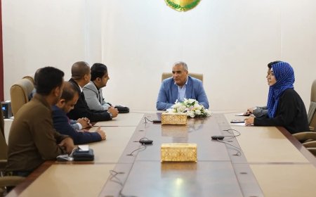 وزير التربية (العبادي)يبحث مع مؤسسة حضرموت للتنمية البشرية تعزيز الشراكة وتطوير العملية التعليمية