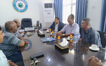 مدير شركة النفط بساحل حضرموت يزور هيئة الشئون البحرية لمناقشة سبل تعزيز متطلبات السلامة وتنسيق الجهود