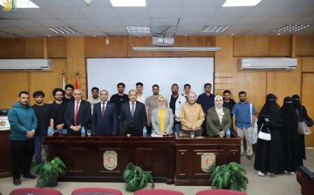 المستشار الثقافي في مصر يتفقد أوضاع الطلبة اليمنيين بجامعة الإسكندرية