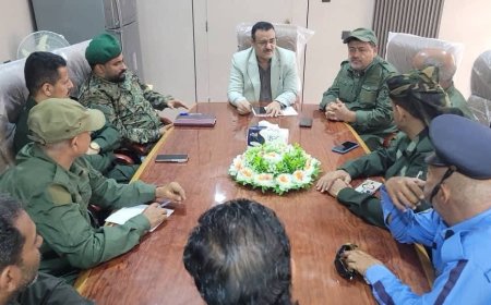 خلال ترؤسه إجتماعاً للجنة الأمنية بالمديرية: أحمد "الداؤودي" يناقش السبل الكفيلة لتحسين مستوى الأداء الأمني بالبريقة