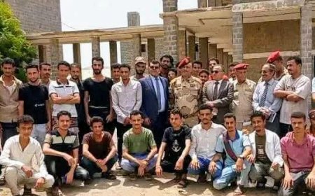 قائد اللواء الأول مشاة يسلم معسكر بدر عقب ضمان مستحقات الطلاب الدارسين 