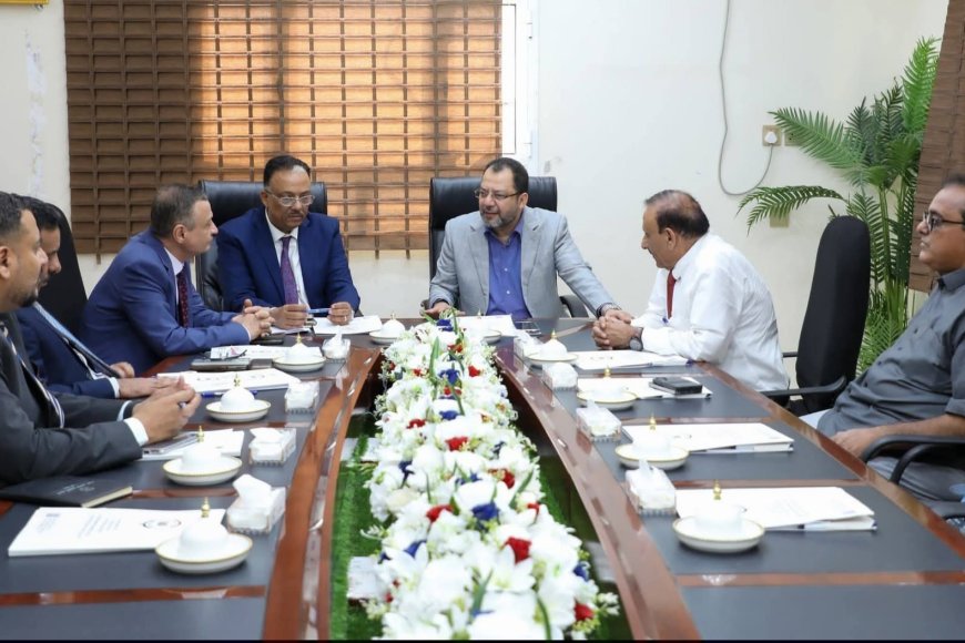 وزير الكهرباء ورئيس مصلحة الجمارك يبحثان تطوير التسهيلات الجمركية لقطاع الطاقة