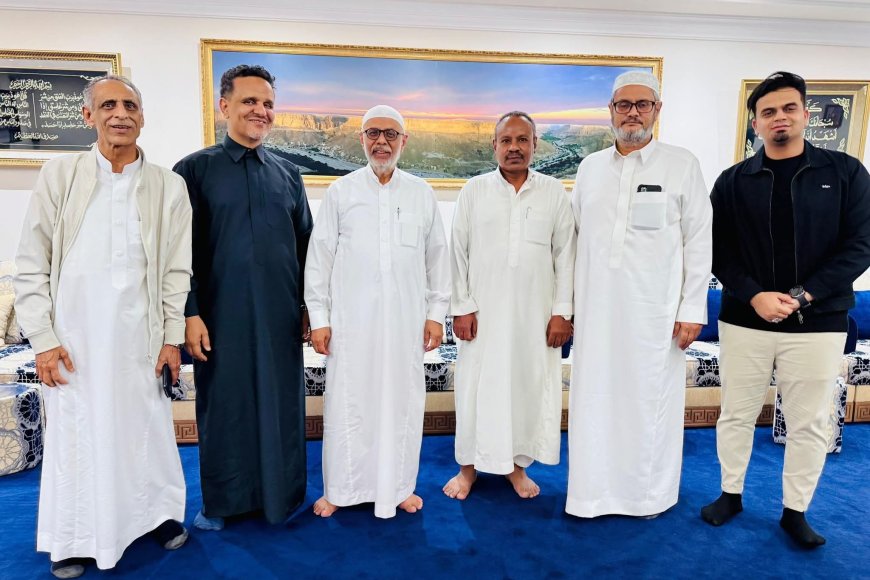 وفد من جامعة سيئون يزور رئيس مجلس أمناء الجامعة ورئيس مجلس مؤسسي مؤسسة حضرموت تنمية بشرية الشيخ المهندس عبدالله أحمد بقشان