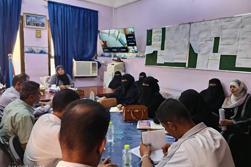 تحديد مواعيد الاختبارات محور اجتماع تربية الشيخ عثمان بمدراء التعليم الأهلي والخاص