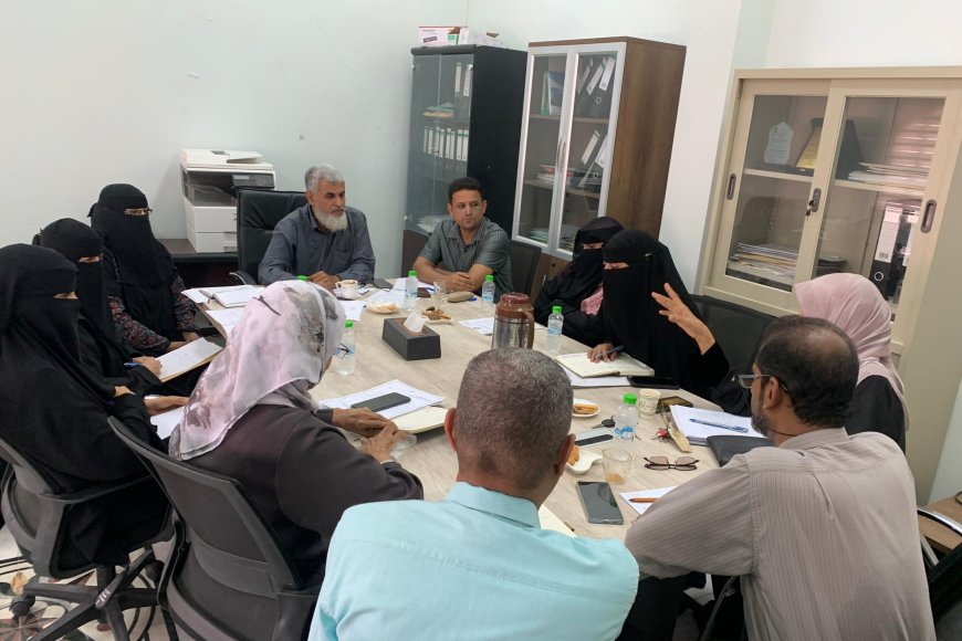 كلية الصيدلة بجامعة عدن تعقد اجتماعها الدوري لشهر مارس&nbsp;