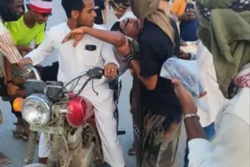 مفارقة عجيبة وصور مؤلمة.. الصحفي عبدالرحمن أنيس يهاجم (الانتقالي): سمح لنفسه ومنع غيره