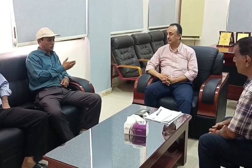 مدير عام صحة عدن يناقش مع جمعية الهلال الأحمر اليمني اوجة التعاون المشترك