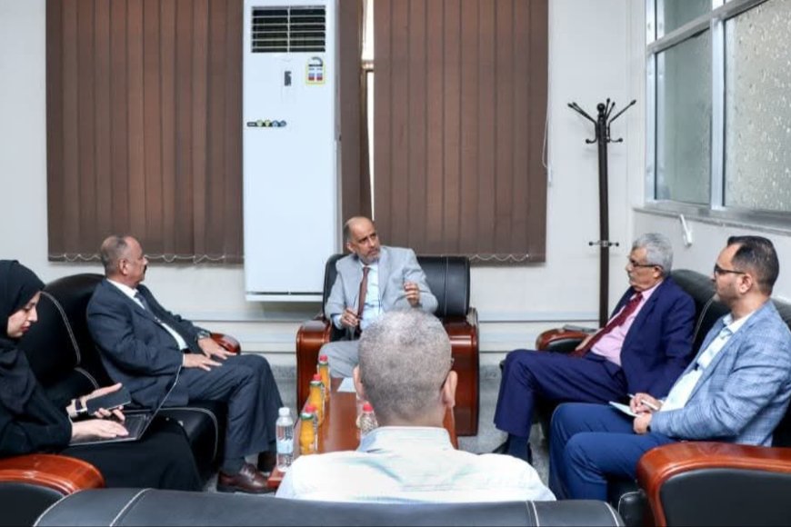 وزيرا المالية والنقل يناقشان الجهود المشتركة لتنفيذ خطة الإصلاحات الشاملة في قطاع النقل&nbsp;