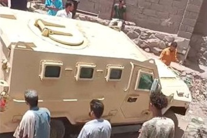 بالفيديو.. اندلاع اشتباكات مسلحة بين قوات أمنية وأهالي منطقة (سليك) في ردفان