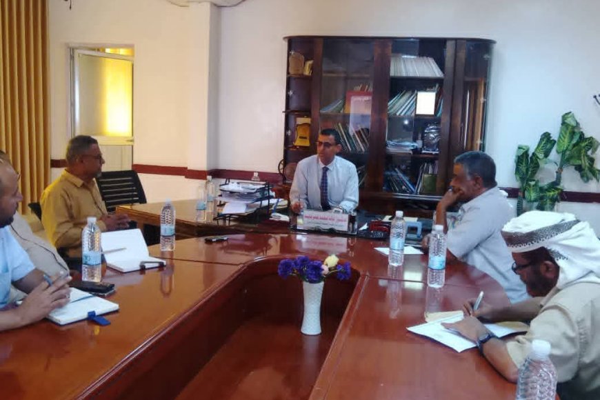 مدير عام مكتب الصحة بلحج يلتقي وفد منظمة ادرا لمناقشة تداخلتها وتمديد فترة عملها&nbsp;