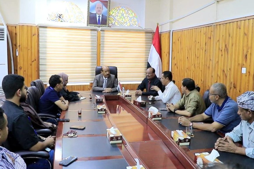 وكيل حضرموت يطّلع على أنشطة مشروع تعزيز الوعي الصحي بوادي حضرموت