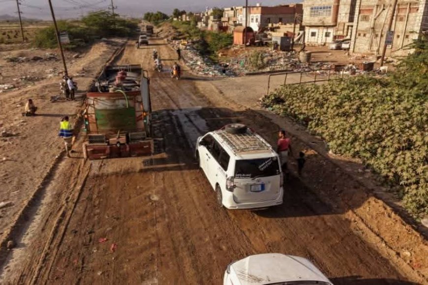 تسارع وتيرة أعمال تأهيل طريق جعار &ndash; باتيس بمحافظة أبين