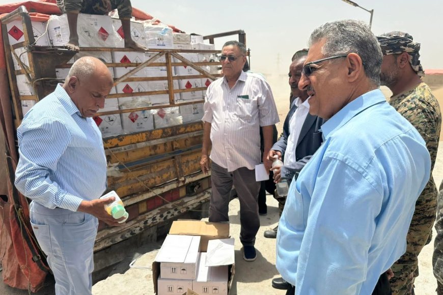 نزول لجنة من وزارة الزراعة والأسماك لمعاينة شاحنة مبيدات حشرية مضبوطه بمحافظة لحج