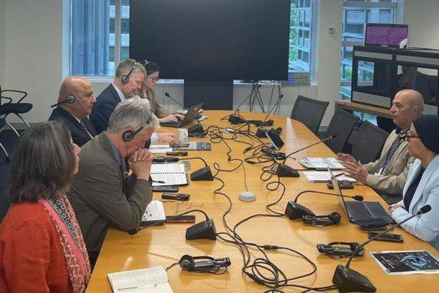 الوزير الشرجبي يبحث مع المدير العالمي لقطاع المياه بالبنك الدولي استراتيجية الأمن المائي&nbsp;