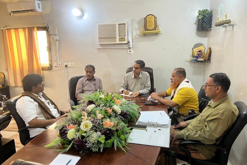 مدير عام الشؤون الاجتماعية يبحث أوضاع العمالة بشركة حليلات ويؤكد تنظيم العقود وضمان بيئة عمل آمنة