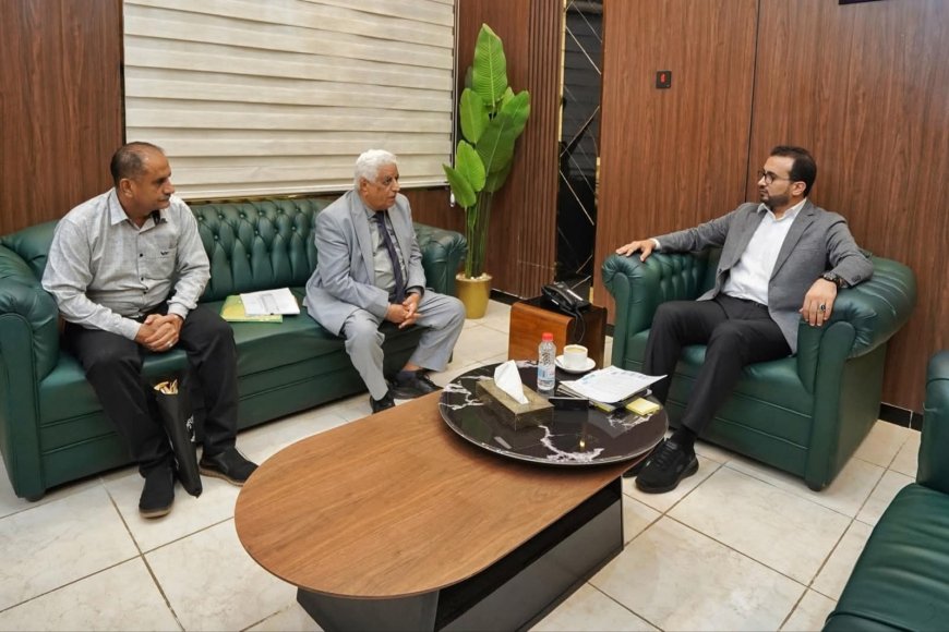 وزير الخدمة المدنية يلتقي رؤساء جامعات لحج وأبين وذمار لمناقشة أوضاع الكادر الأكاديمي والإداري وملف التسويات