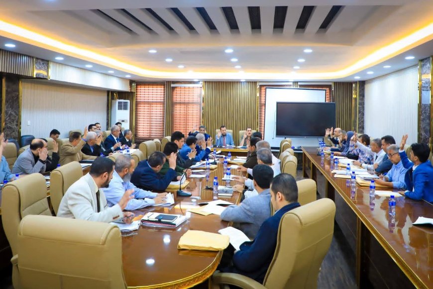 برئاسة المحافظ شيخ.. المكتب التنفيذي بالعاصمة عدن يستعرض تحديات قطاعي الكهرباء والصحة وسبل تطويرهما